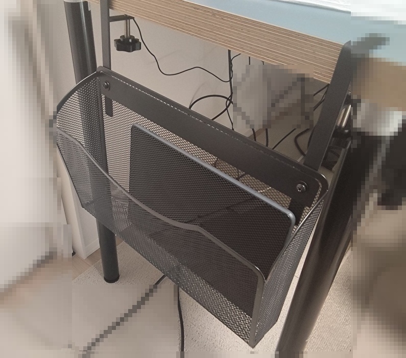 ニトリのデスクサイド収納ラックの感性画像